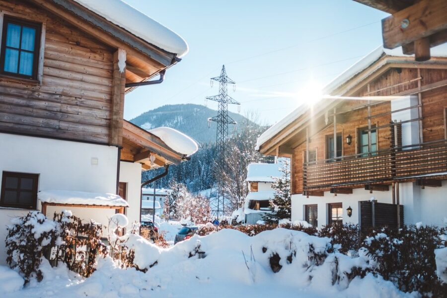 Quelle est la durée de vie d’une maison en bois comparé aux autres matériaux ?