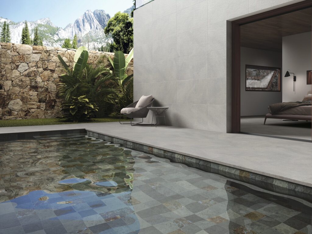 piscine avec carrelage en pierre de bali Copyright : Reflex Boutique