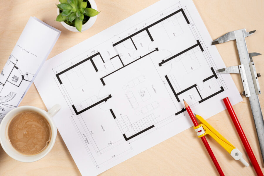 Comment adapter un plan de maison aux contraintes de votre terrain ?