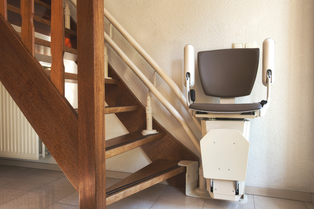 Monte-escaliers : une solution confortable pour une maison accessible