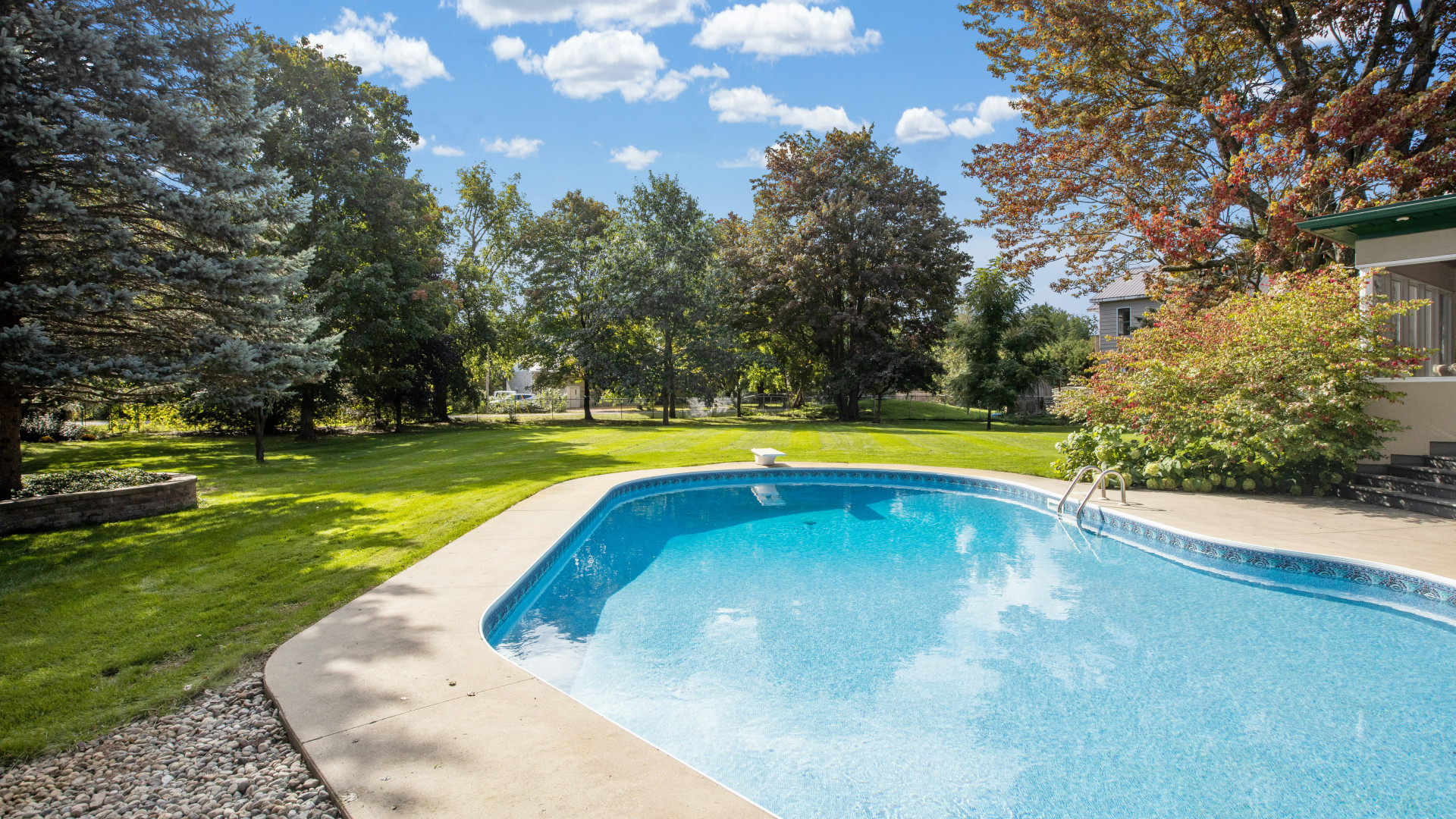 Expert en piscine : pourquoi faire appel à ses services ?