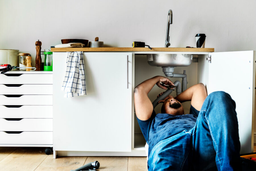 Urgence plomberie : que faire en attendant le plombier ?