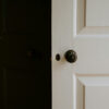 Comment coordonner ses portes intérieures avec le reste de sa décoration ?