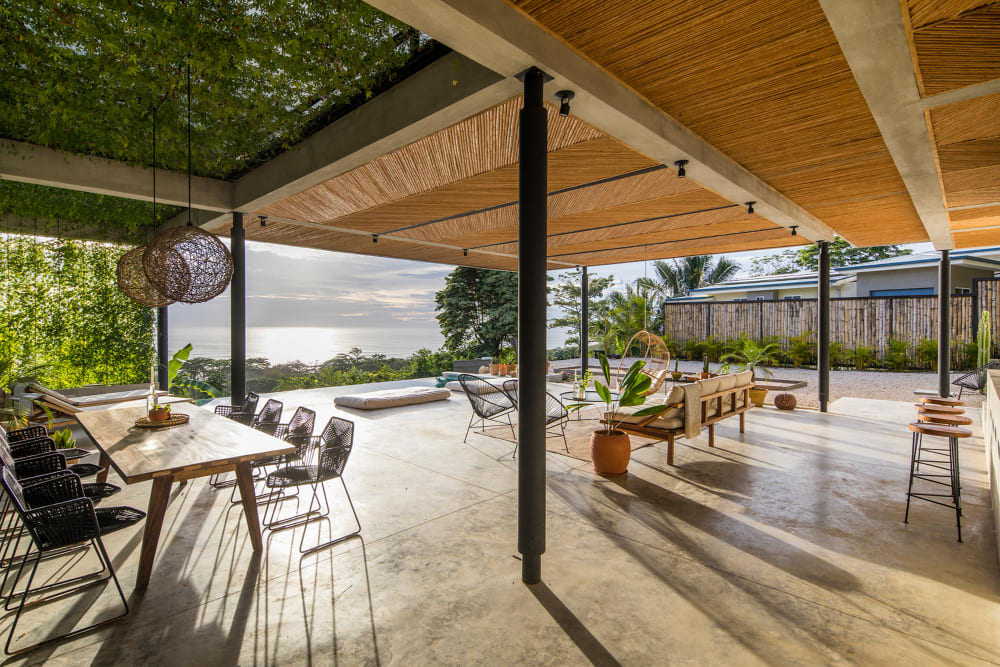 Pergola adossé vu du dessous