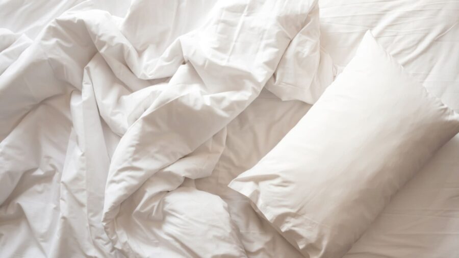 Coton bio pour votre linge de lit : comment une housse de couette &eacute;thique transforme votre chambre ?